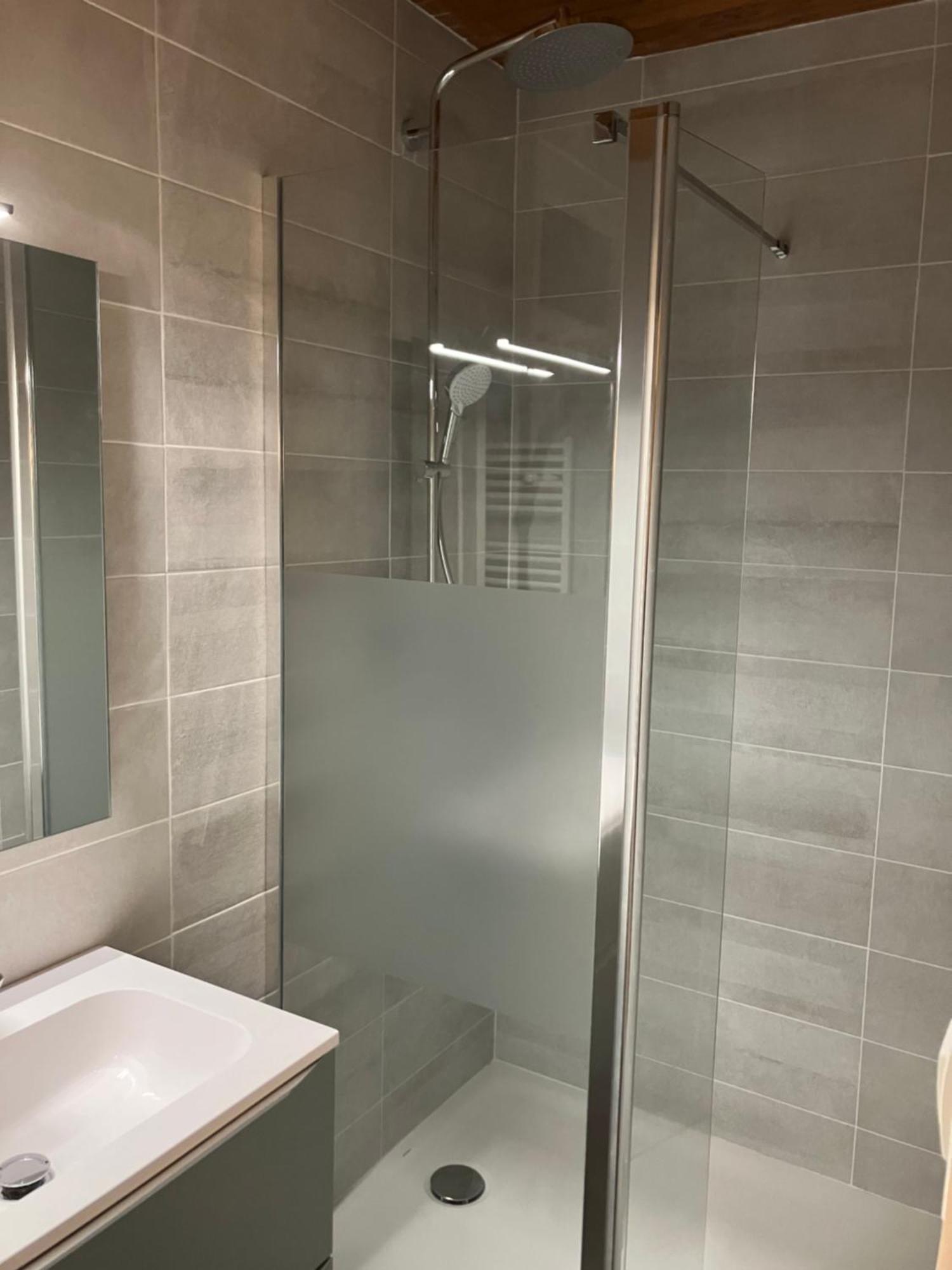 Superbe Appartement A Bourg D'Oisans Avec Terrasse Sud Le Bourg-dʼOisans Eksteriør billede